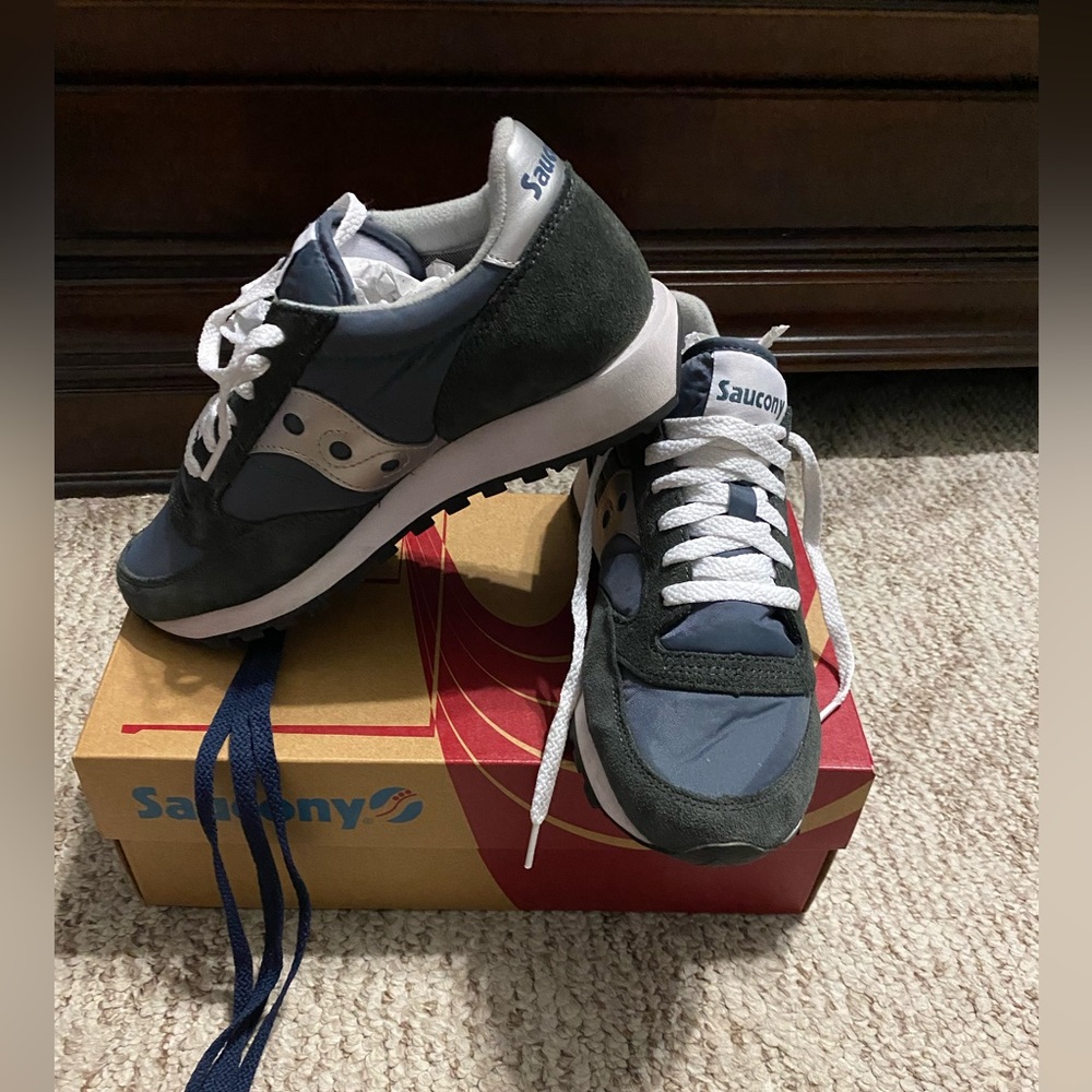 New Saucony  Sneakers - 8.5